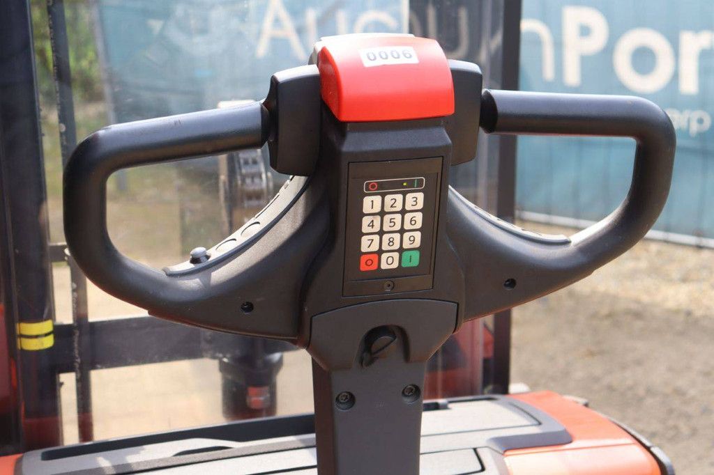 Stapler BT SWE-140L Elektro 1400 kg 2,65 m 2015