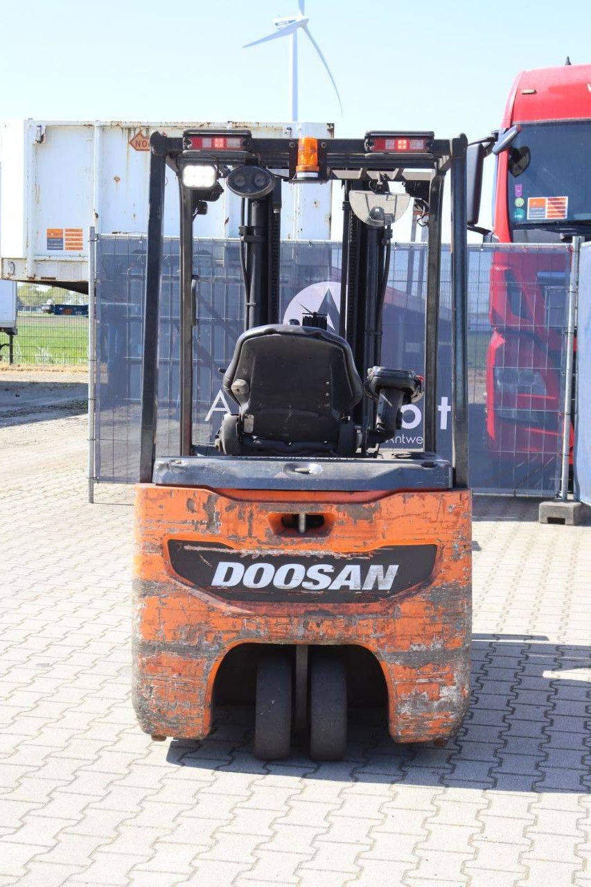 Doosan B18-T7 Electric Forklift 1750kg 4.75m 2015