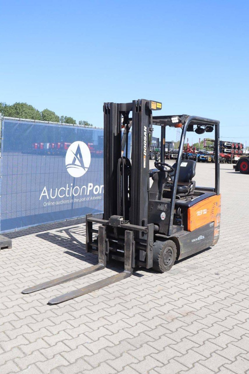 Doosan B18-T7 Electric Forklift 1750kg 4.75m 2015