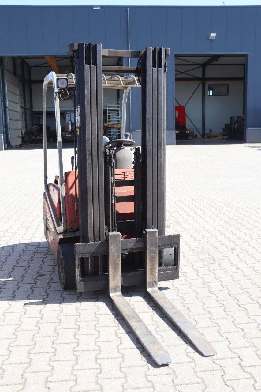 Gabelstapler BT CBE 15T Elektro 1500kg 4,5m 2004