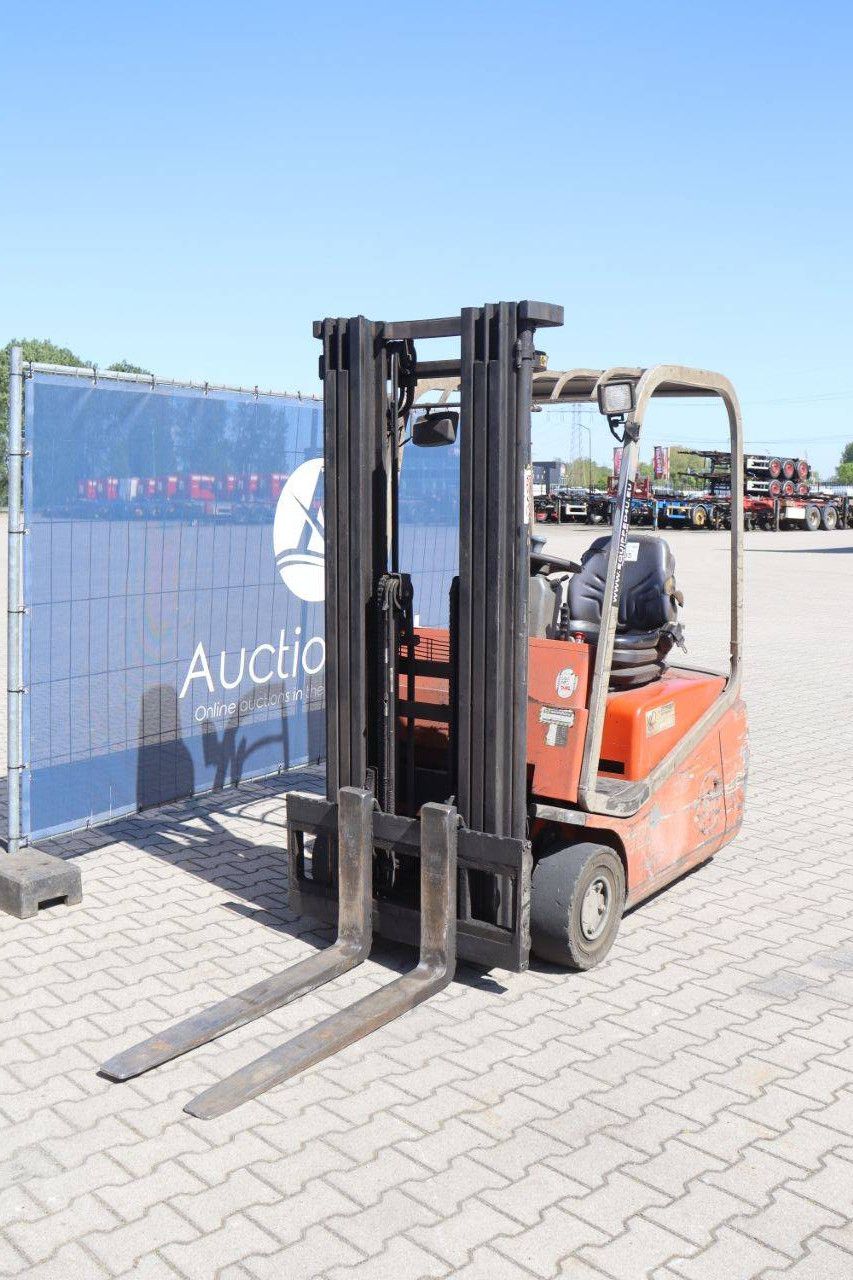 Gabelstapler BT CBE 15T Elektro 1500kg 4,5m 2004