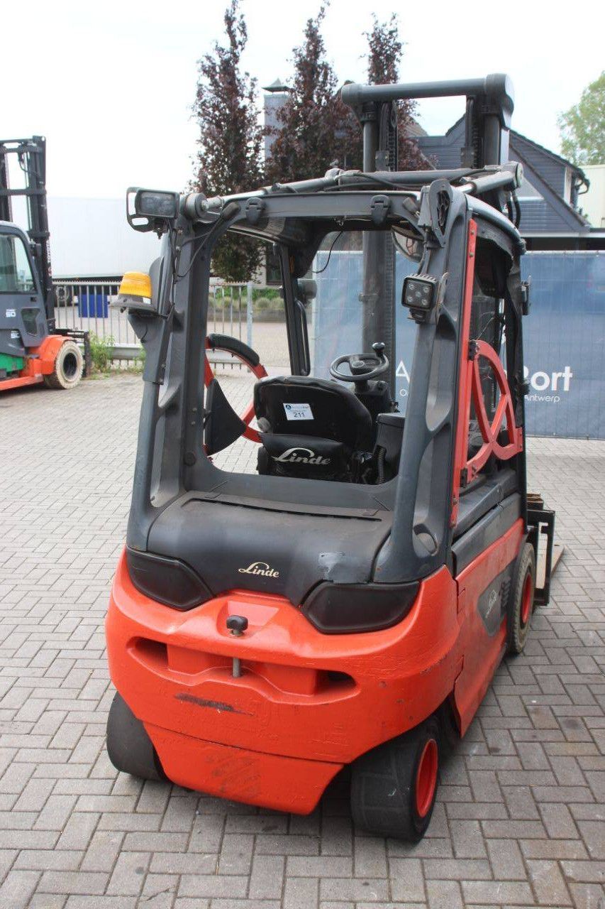 Linde E30-01 Elektrogabelstapler 3000 kg 5 m 2017