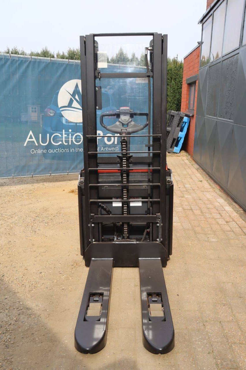 Stapelaar BT SWE140L Elektrisch 1400kg 2.65m 2015