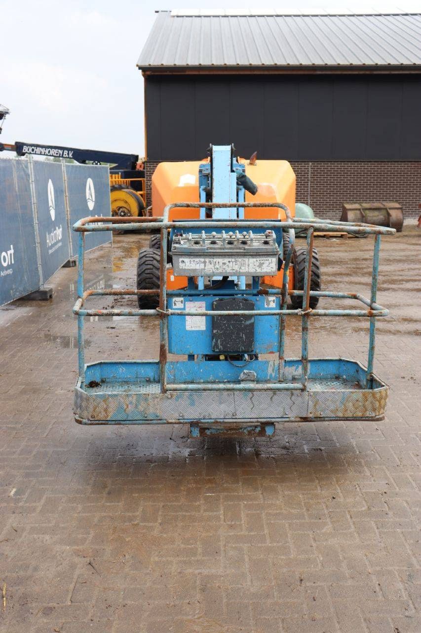 Teleskop-Arbeitsbühne Aichi SP14CJ Diesel 16m 2008
