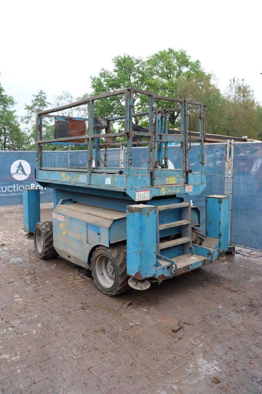 Scherenarbeitsbühne Genie GS-3268 Diesel 11,75 m 2006