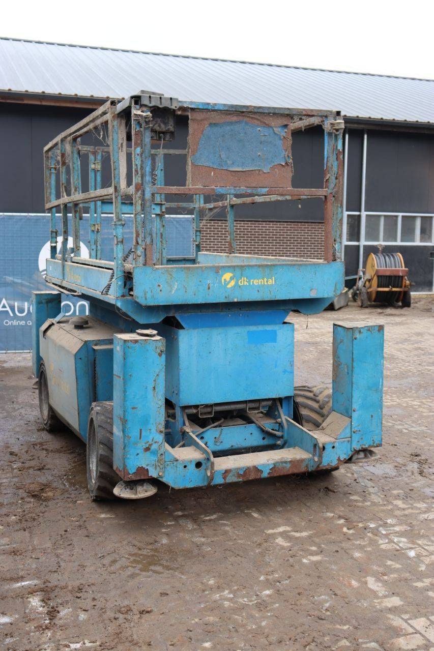 Scherenarbeitsbühne Genie GS-3268 Diesel 11,75 m 2006