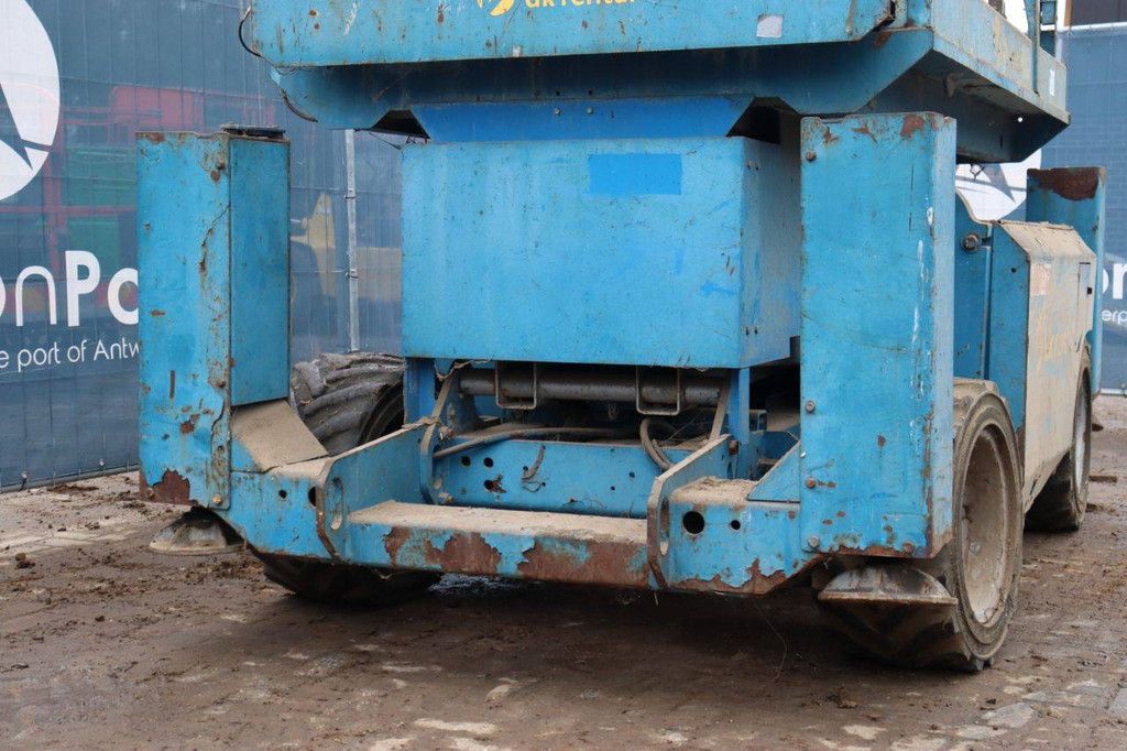 Scherenarbeitsbühne Genie GS-3268 Diesel 11,75 m 2006