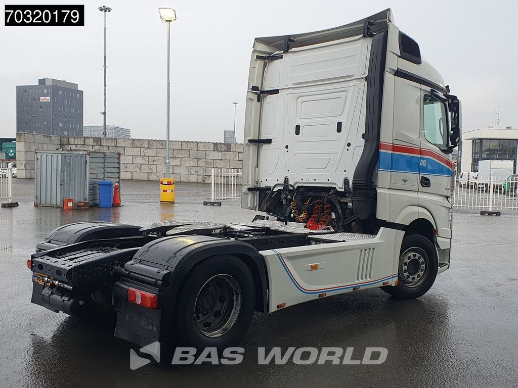 Mercedes Actros 1942 4X2 NL-Truck StreamSpace 2xTanks