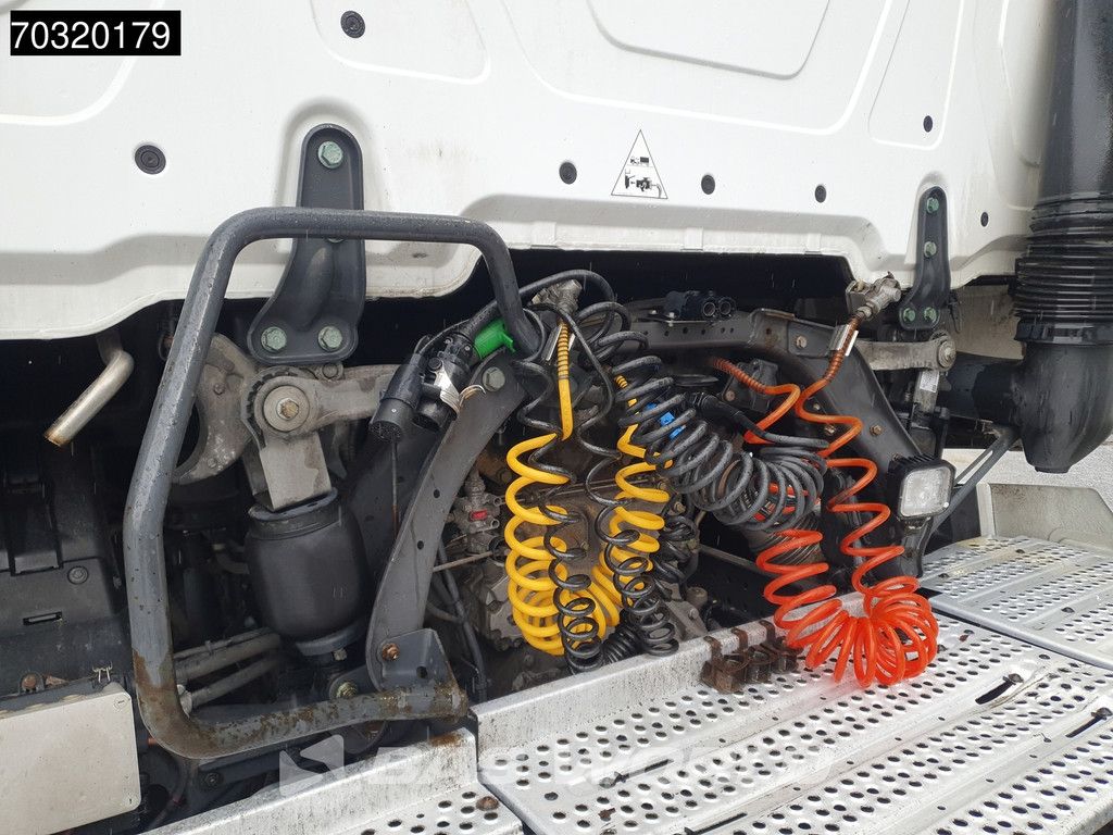 Mercedes Actros 1942 4X2 NL-Truck StreamSpace 2xTanks