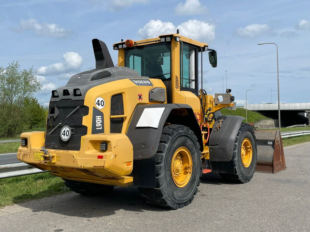 Volvo L90H