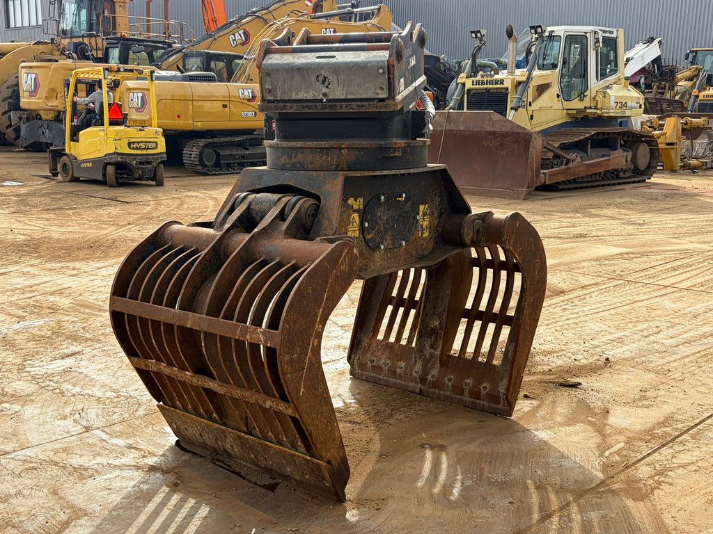 Caterpillar G320B-D