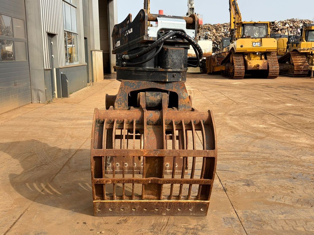 Caterpillar G320B-D