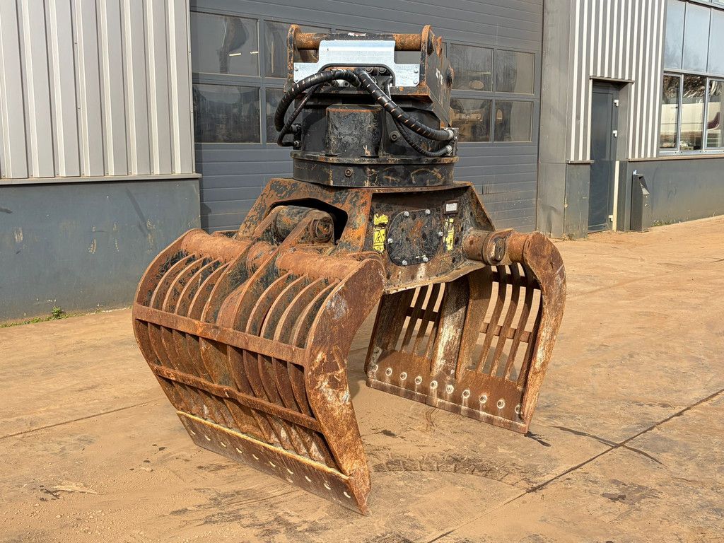 Caterpillar G320B-D