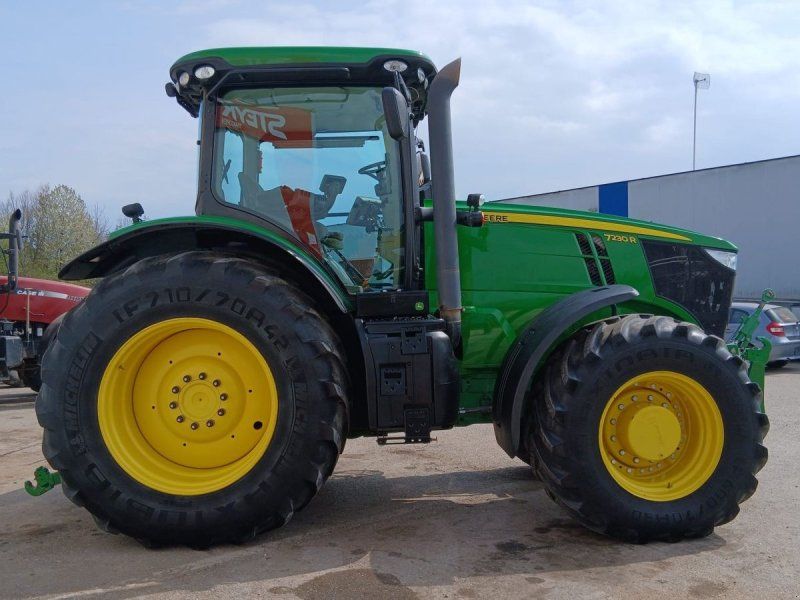 John Deere 7230 R