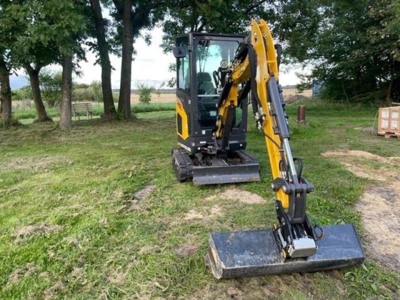 New Holland E20D MED KABINE