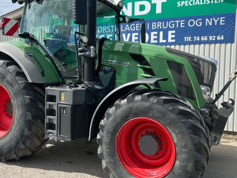 Fendt 828 Vario SCR Profi Plus
