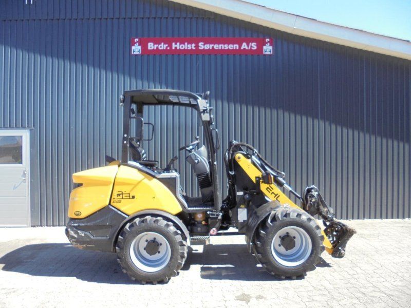 Gehl 430