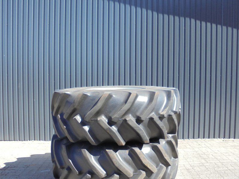 Goodyear 650/75-32 Komplette hjul