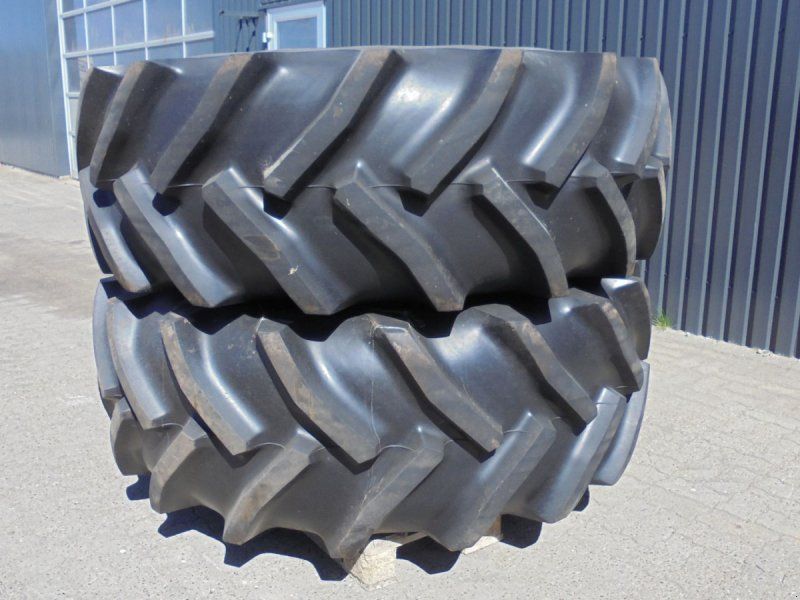 Goodyear 650/75-32 Komplette hjul