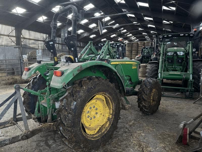John Deere 5050E