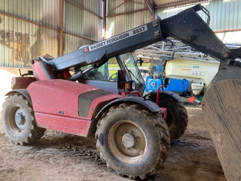 Massey Ferguson 8937