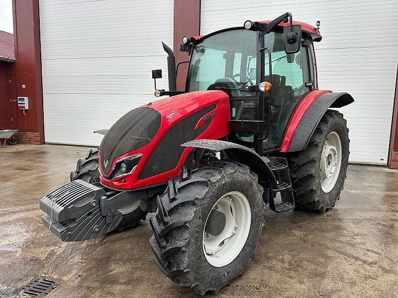 Valtra A 105