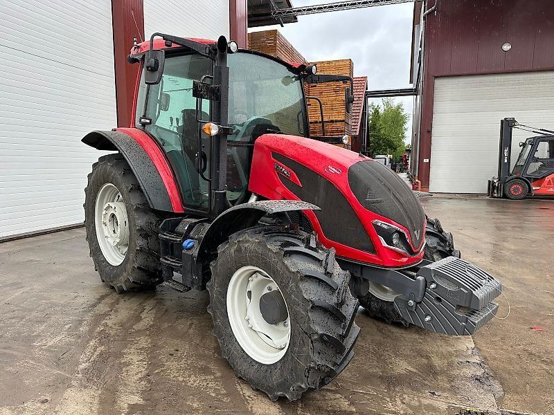 Valtra A 105