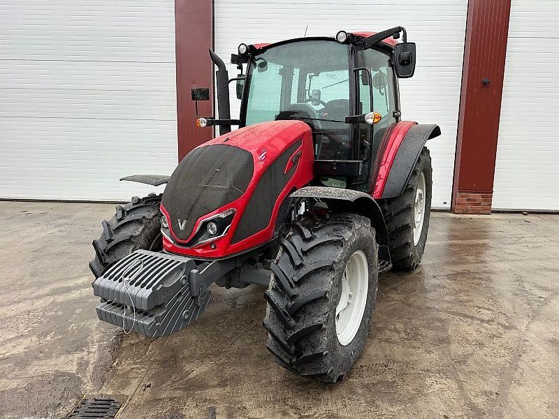 Valtra A 105