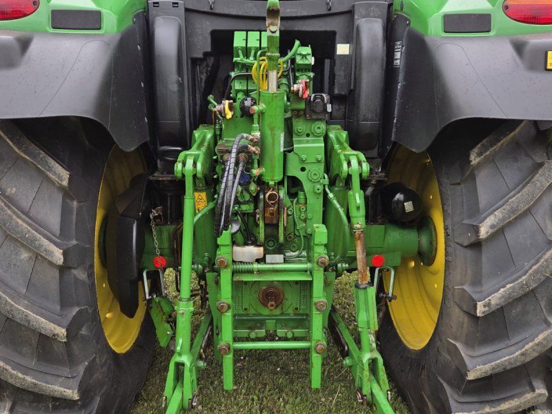 John Deere 6110R