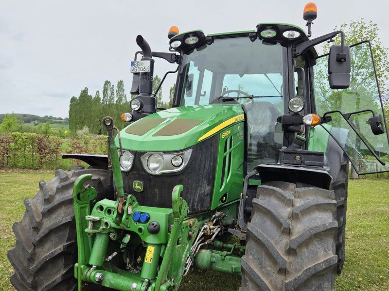 John Deere 6090M
