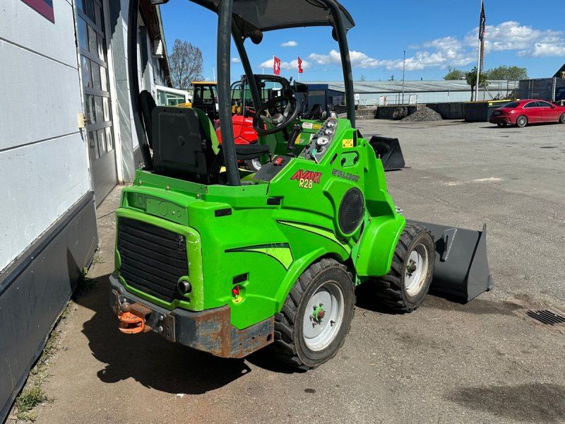 Avant R28