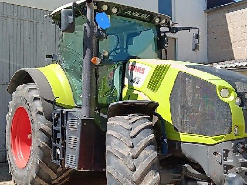 Claas Axion 830