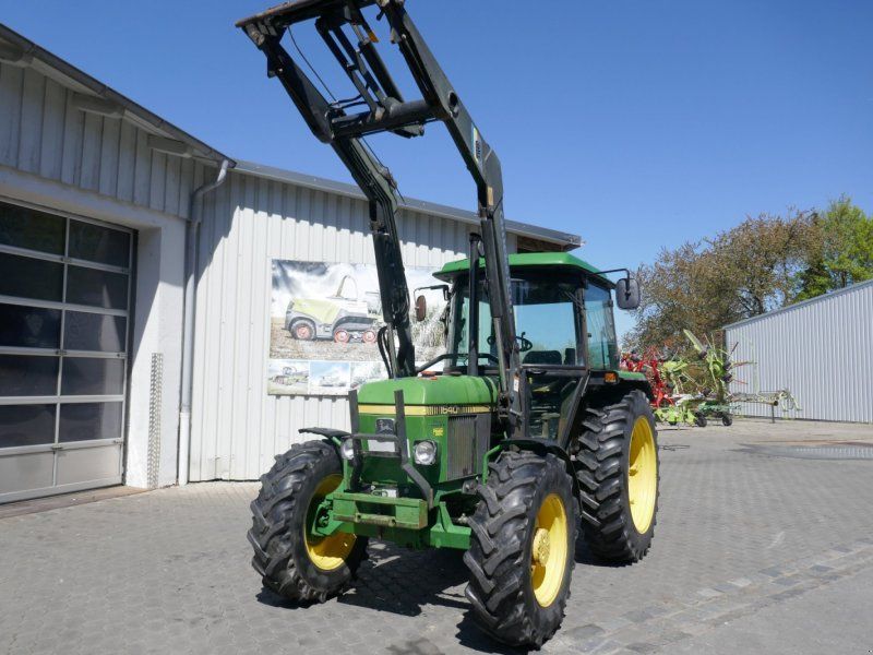 John Deere 1640 Allrad  Quicke Frontlader 330