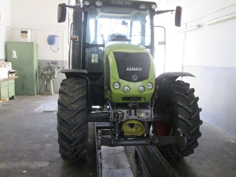 Claas ARION 430