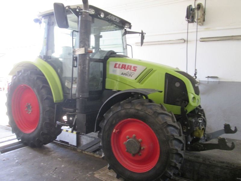 Claas ARION 430