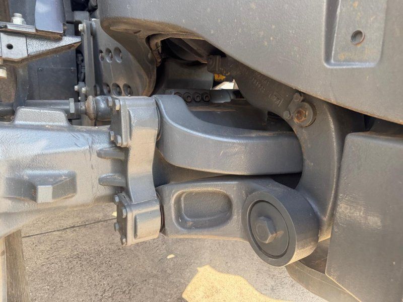 Massey Ferguson 8735 S Dyna VT