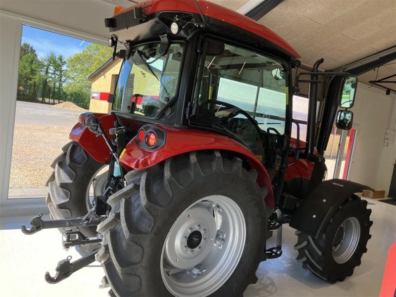 Case IH Farmall 65A