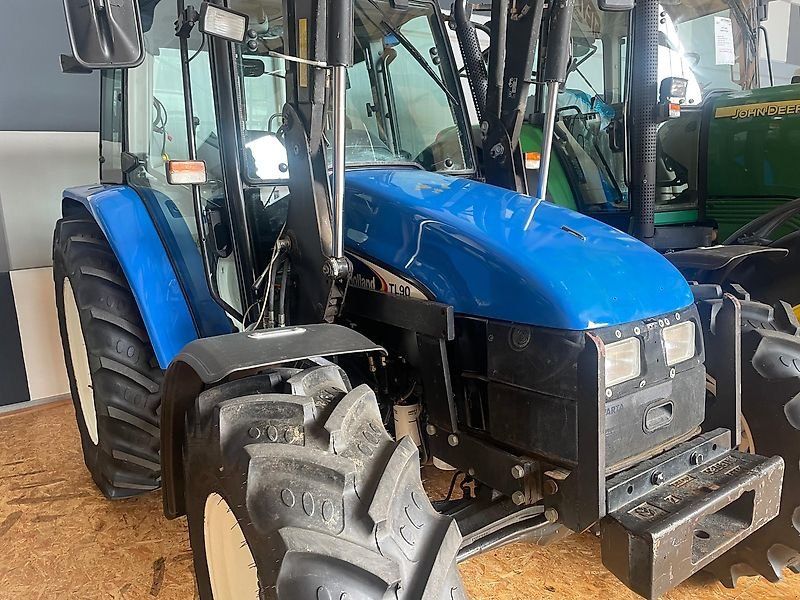 New Holland TL 90