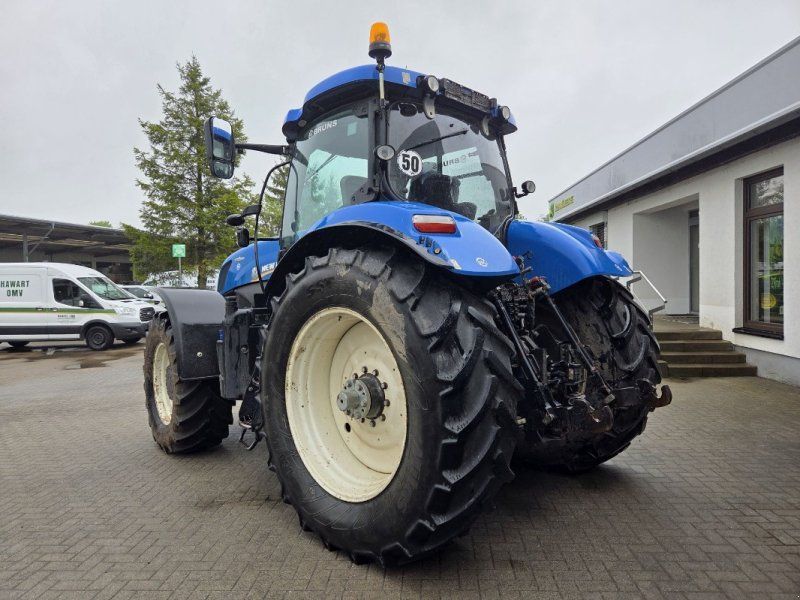 New Holland T7 220