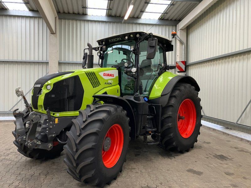 Claas Axion 810