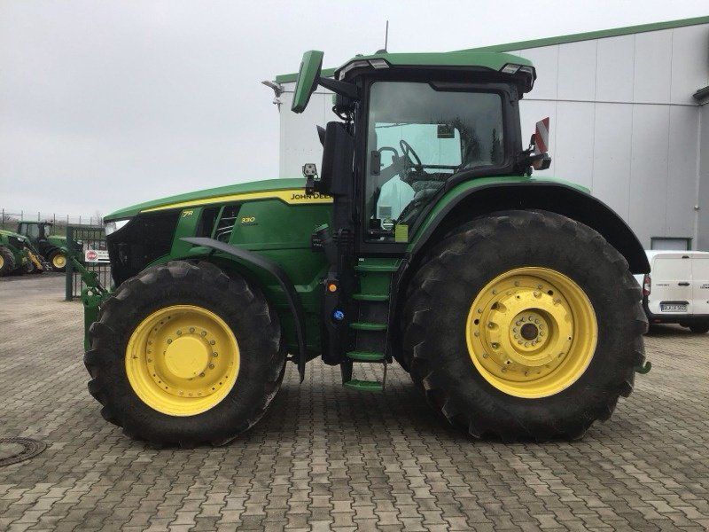 John Deere 7R 330