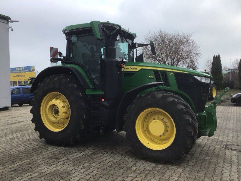 John Deere 7R 330