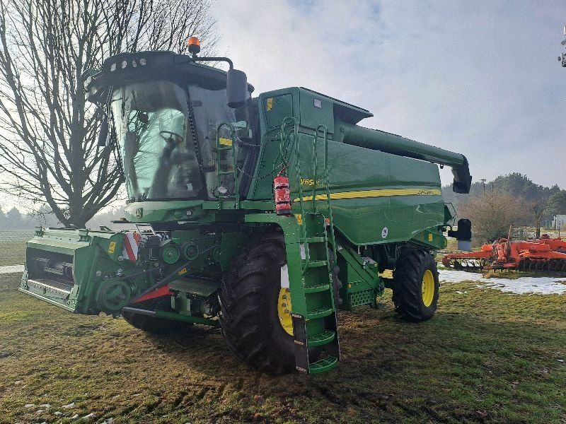 John Deere W650