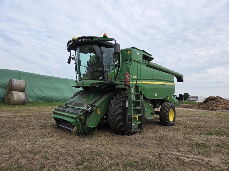 John Deere T660