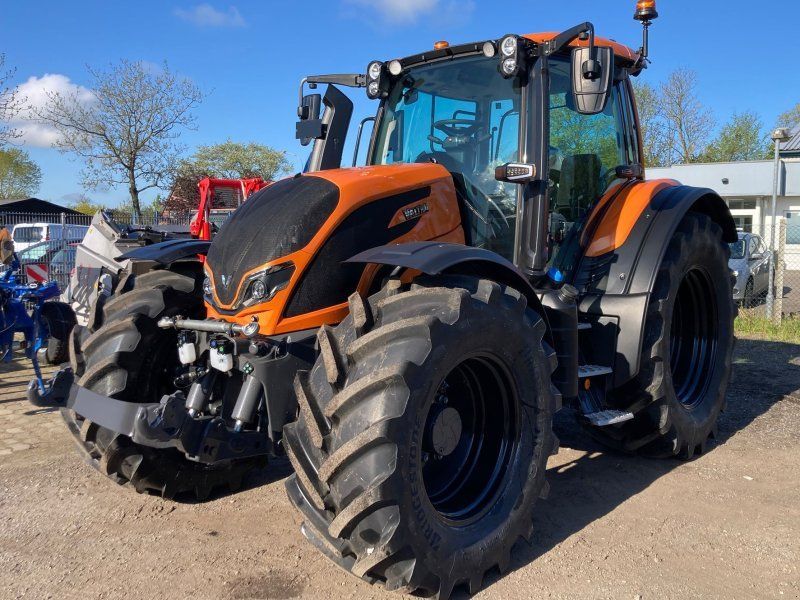 Valtra N 135 D