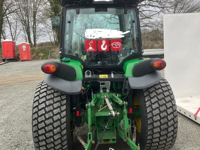 John Deere 4066R