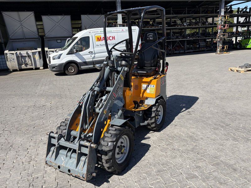 Giant 1200 mit Weidemann HV