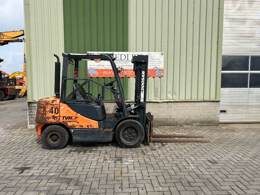 Doosan D 40 S-5