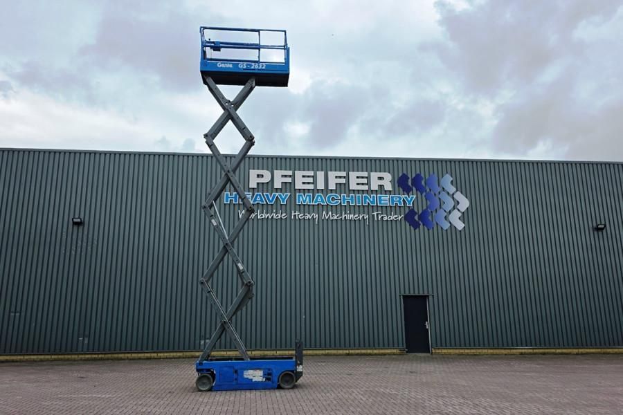 Genie GS2632 Electric, 10m Working Height, Non Marking T