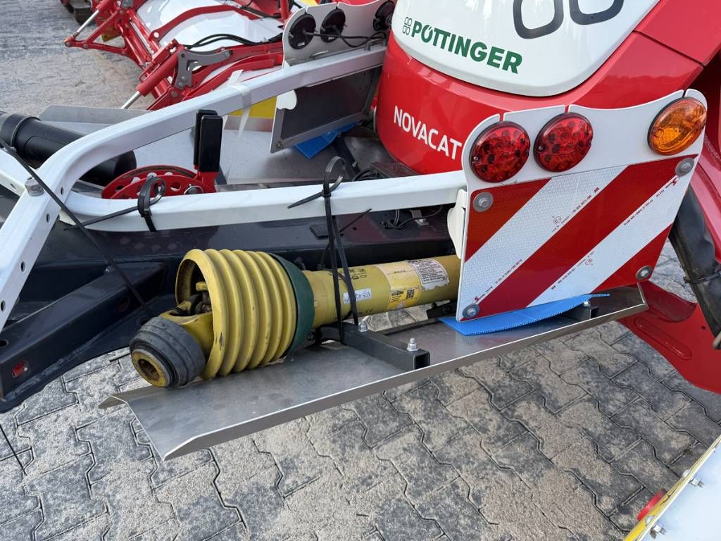 Pöttinger Novacat A10 CF Cross flow